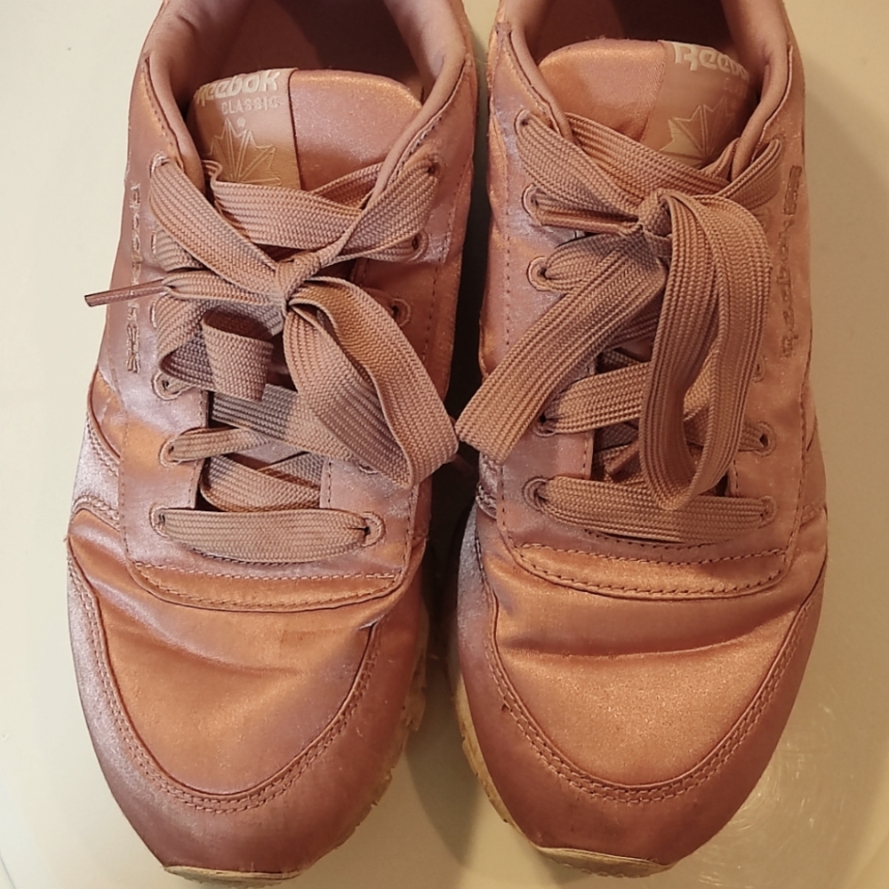 Reebok Pink sneakers Size 8